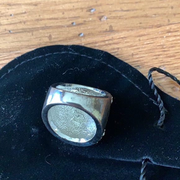 Vintage black and silver ring size 8 - Picture 5 of 6